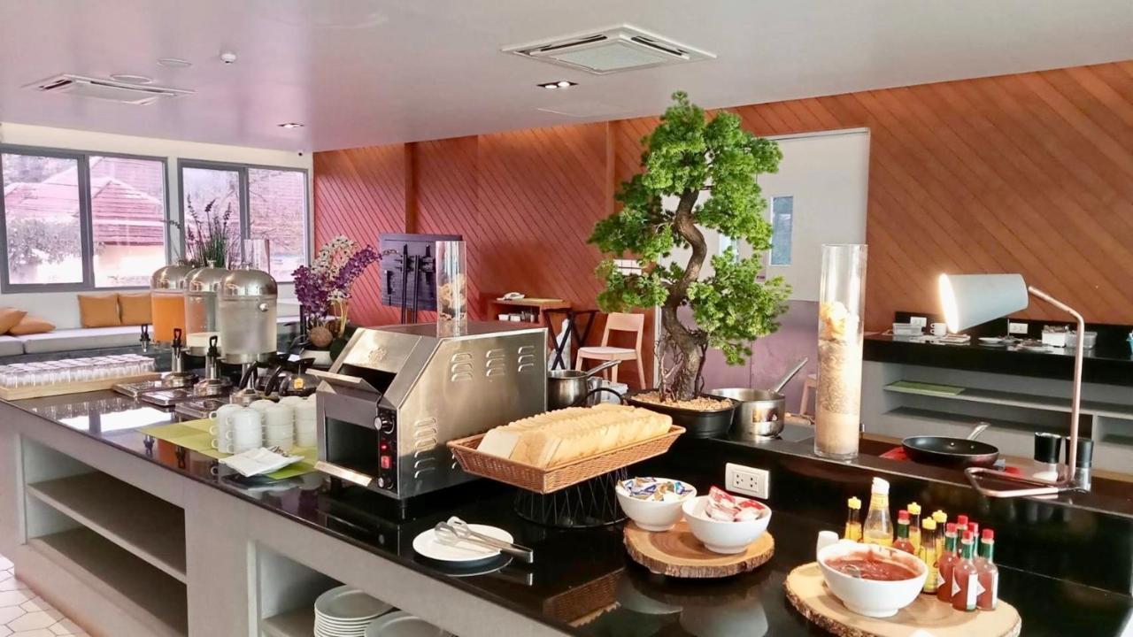 Beehive Boutique Hotel Phuket Exterior foto