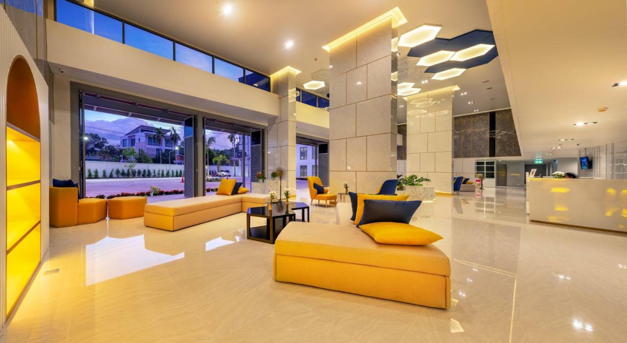 Beehive Boutique Hotel Phuket Exterior foto