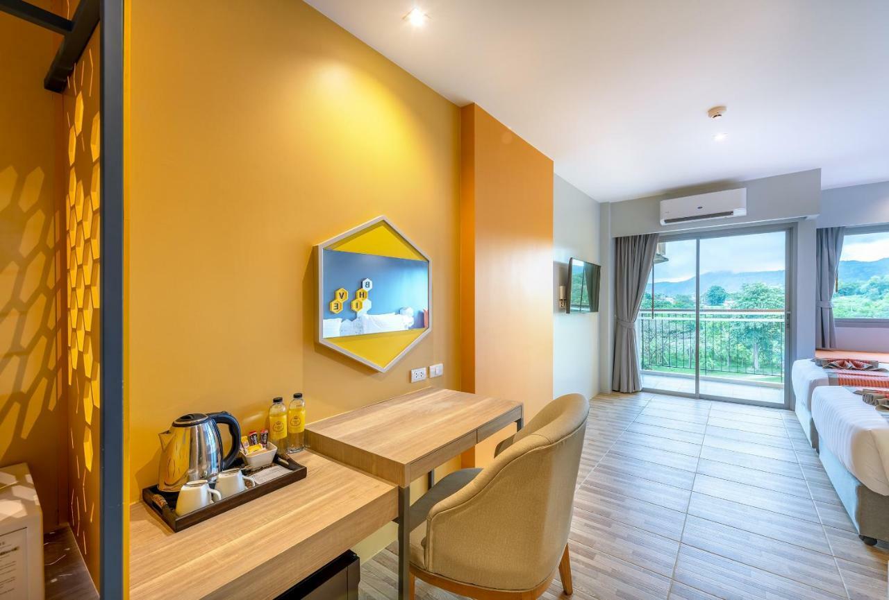 Beehive Boutique Hotel Phuket Exterior foto