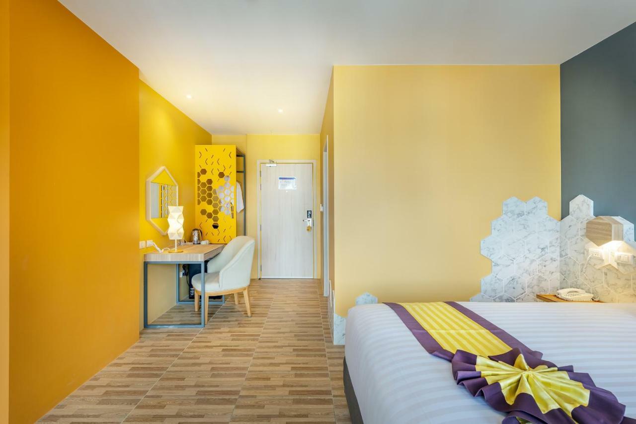 Beehive Boutique Hotel Phuket Exterior foto